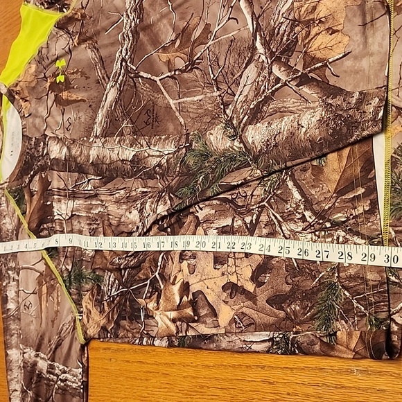 Under Armour Realtree Xtra Long Sleeved Camouflage Shirt - Picture 10 of 13